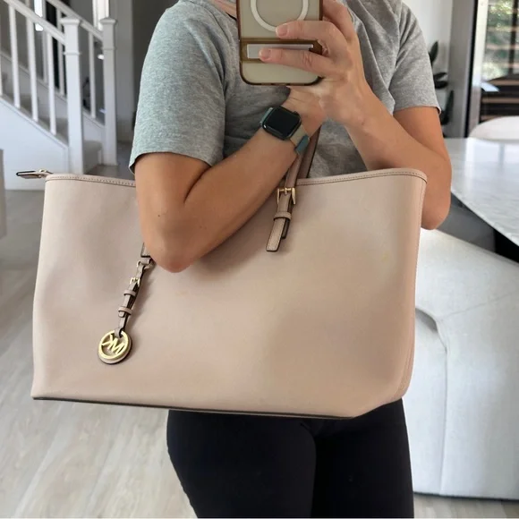 Michael Kors Blush Pink Tote - Picture 3 of 8
